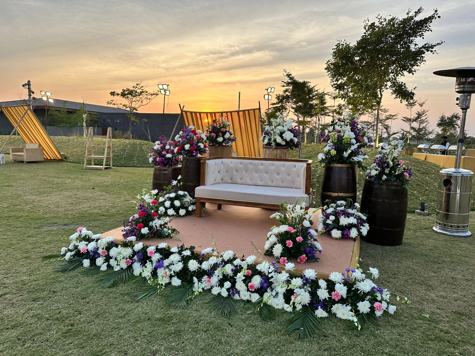 WEDDING EVENT photo 3