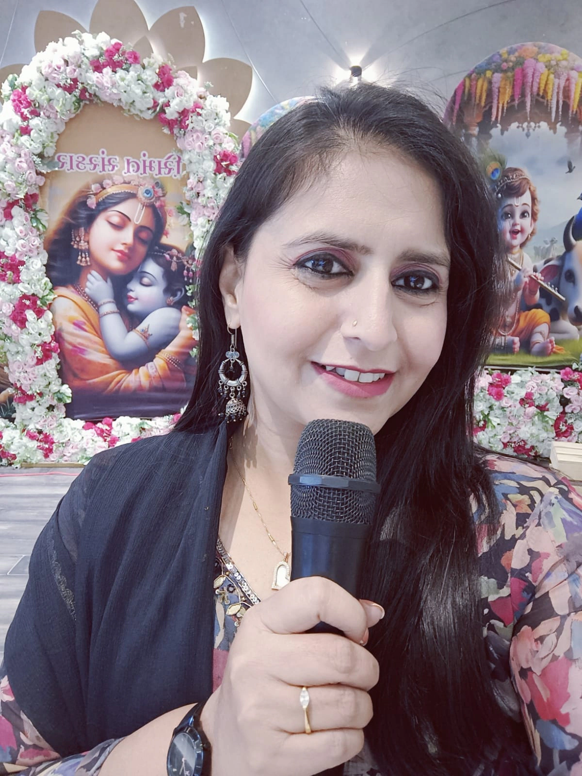 Anchor Ami Khakhkhar photo 1