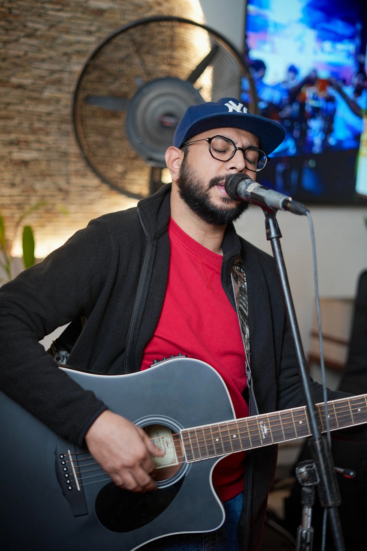 Live Solo photo 4