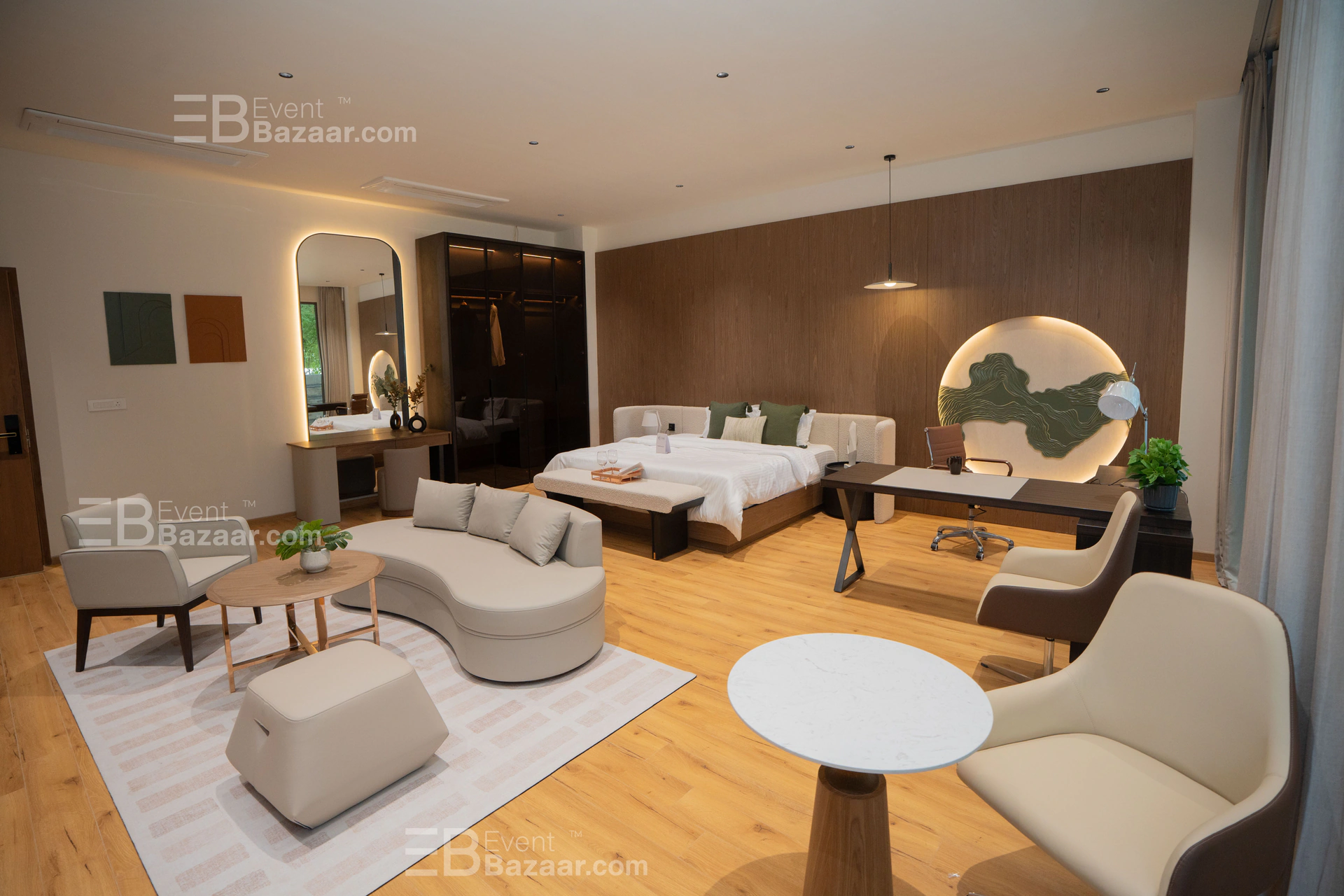INTERIOR photo 17