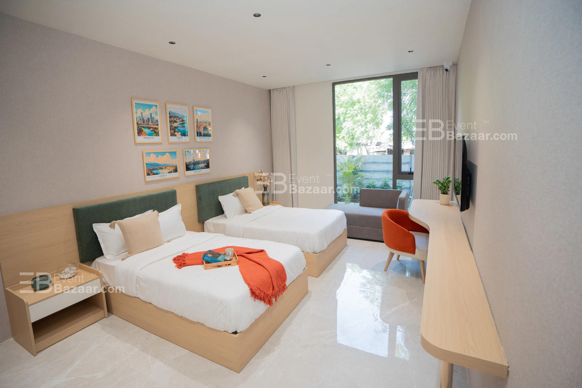 INTERIOR photo 16