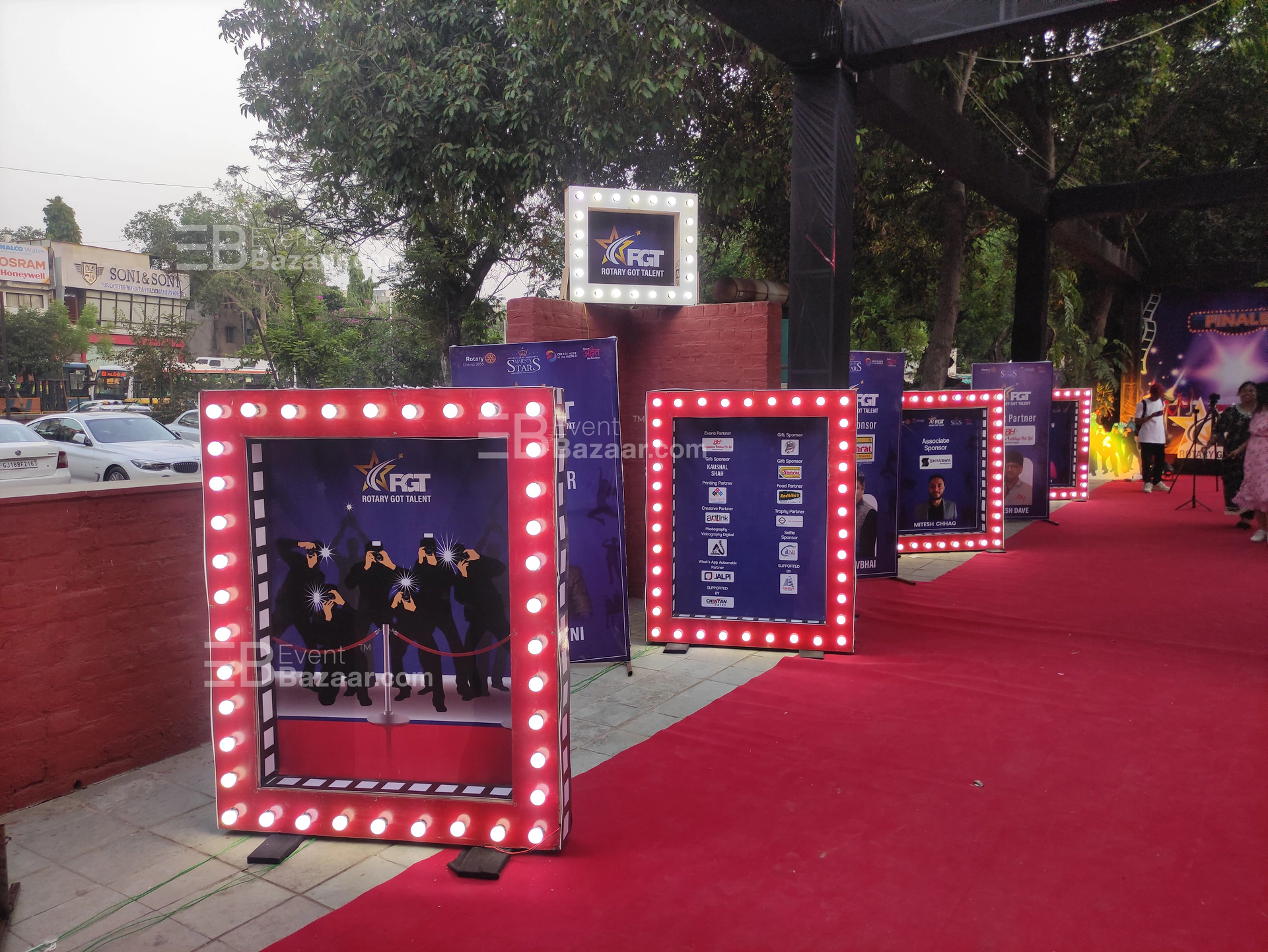 Showcase photo 3