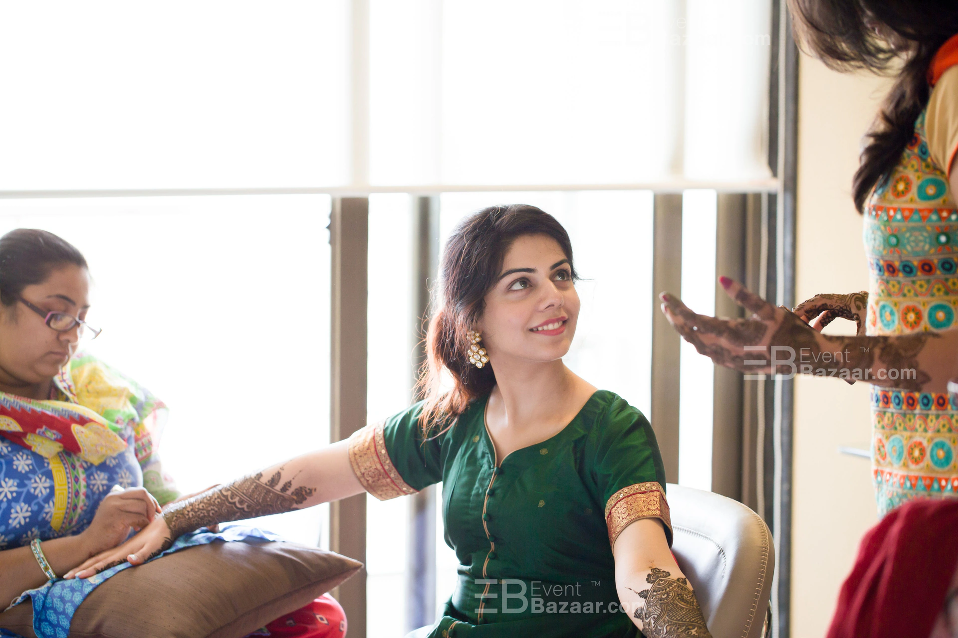 Behind The Scenes photo 4