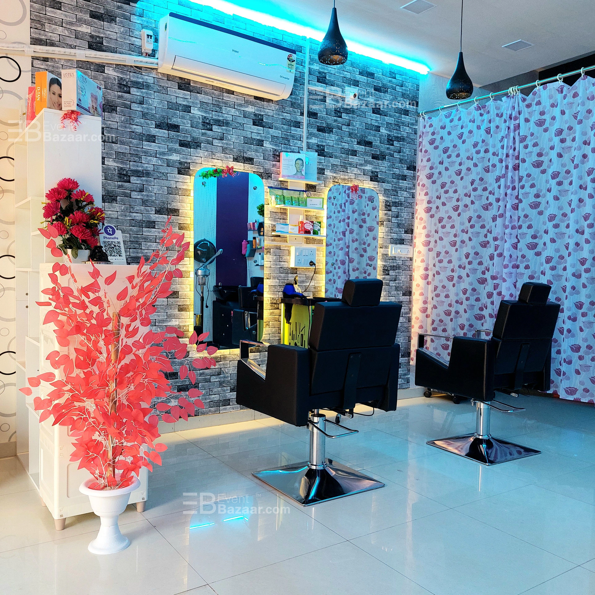 Photo Gallery photo 12
