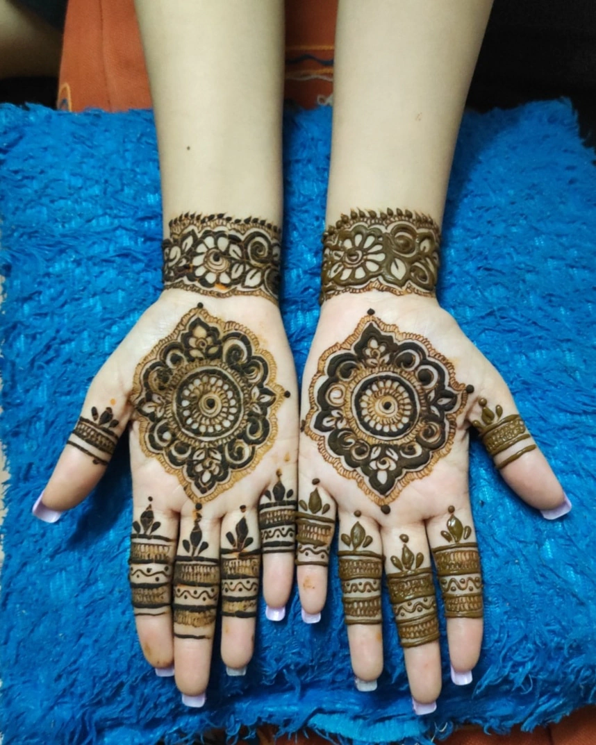 Niya Mehendi