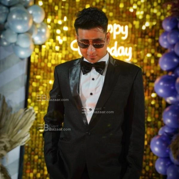 Magician Ravi Raval